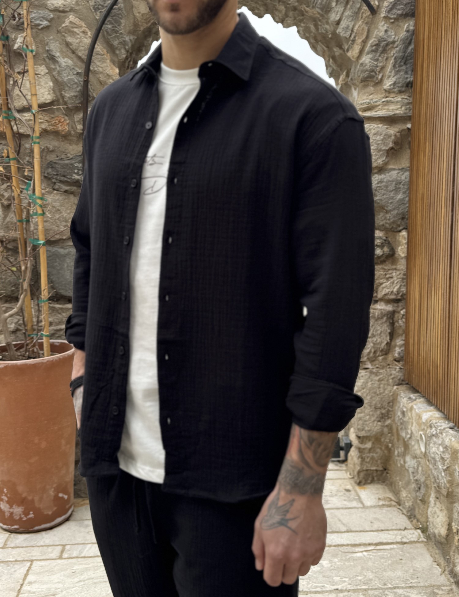 Ανδρικό μαύρο πουκάμισο με γιακά ES516 φωτογραφία